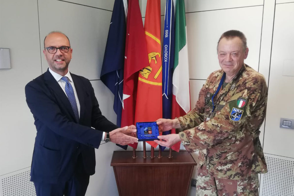 Angelino Alfano in visita alla Base NATO JFC Naples